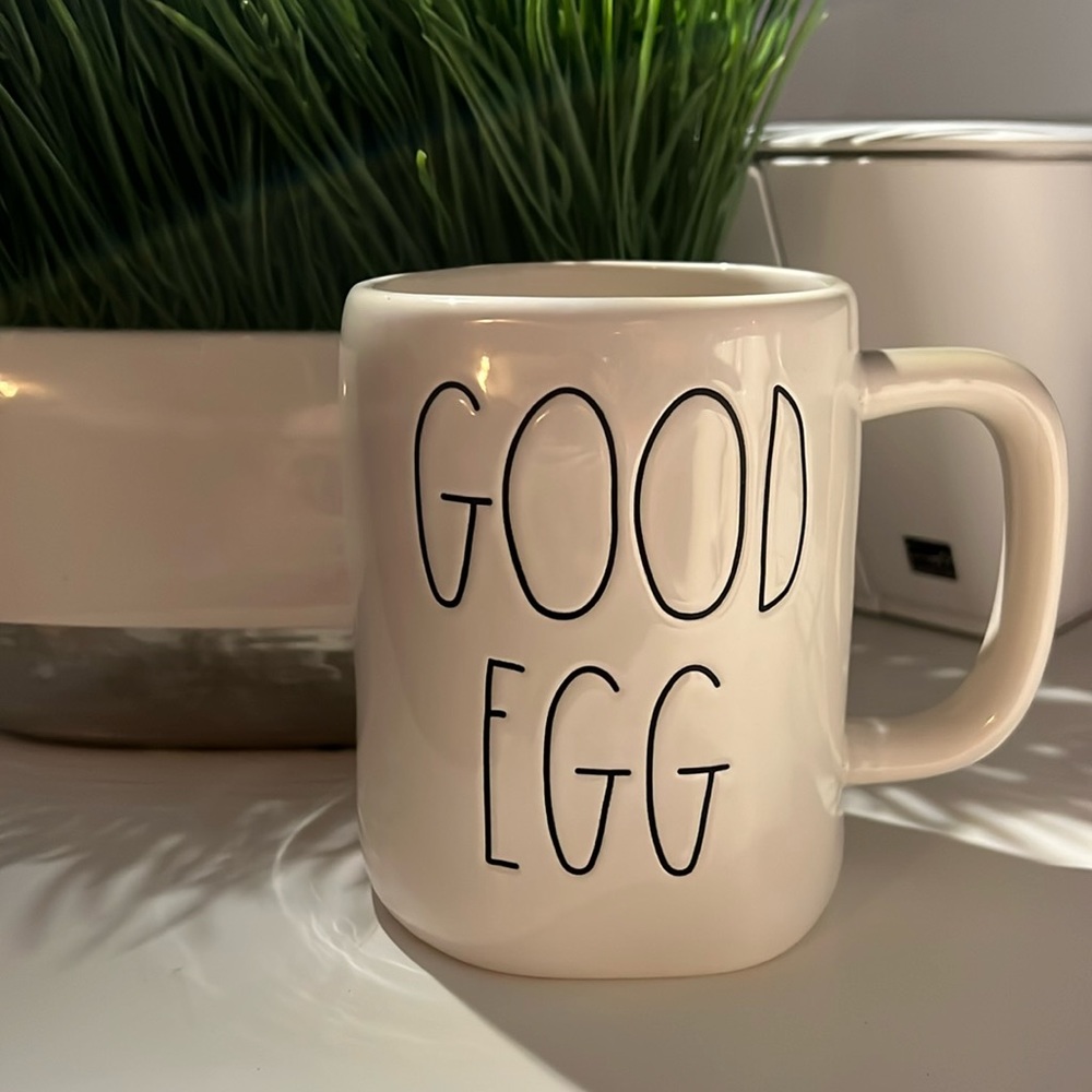 Rae Dunn Easter Mug